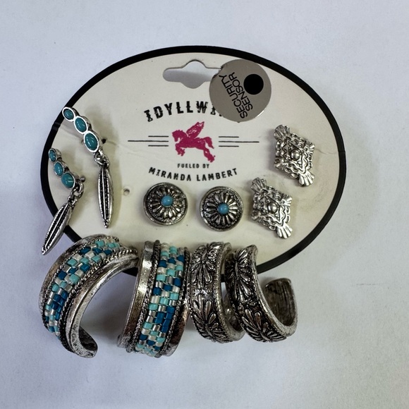 Idyllwind Jewelry - Idyllwind Silver and Blue Earrings with Intricate Patterns